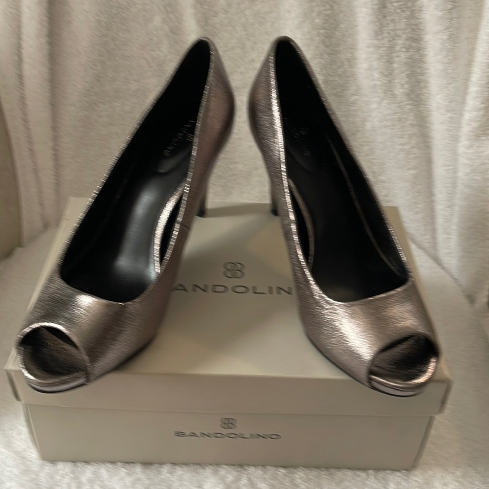 Pair of bandolino heels
